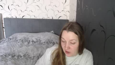 Snapshot of taxxxu chatting on 24, 4, 2026 Diana online show from 24, 4, 2026
