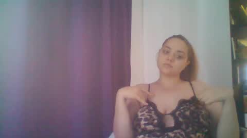 Taylor and Kaelia online show from 17, 10, 2025
