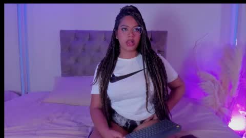 Snapshot of taylor_sexyy chatting on 19, 10, 2025 Taylor online show from 19, 10, 2025