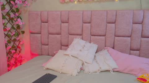 Snapshot of taylorcollinss chatting on 27, 5, 2026 taylorcollinss online show from 27, 5, 2026