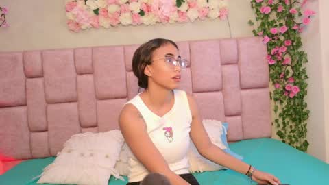 Snapshot of taylorcollinss chatting on 29, 5, 2026 taylorcollinss online show from 29, 5, 2026