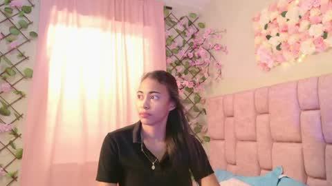 Snapshot of taylorcollinss chatting on 1, 6, 2026 taylorcollinss online show from 1, 6, 2026