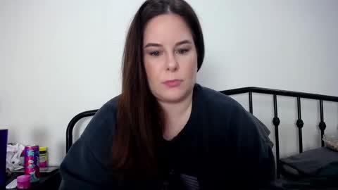 Snapshot of taylormichaels87 chatting on 1, 10, 2025 Taylor Michaels online show from 1, 10, 2025