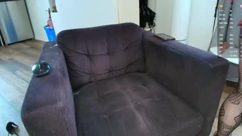 Snapshot of taylortait chatting on 9, 2, 2026 Taylor Tait online show from 9, 2, 2026