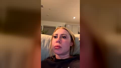 Taylor Rae online show from 9, 2, 2026