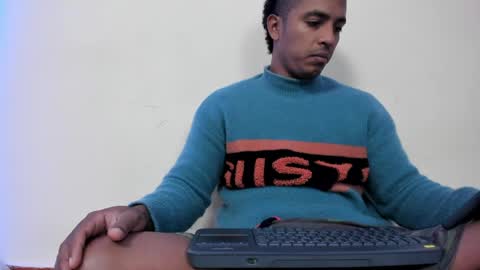 Snapshot of taysonysasha chatting on 19, 4, 2026 ask for cum online show from 19, 4, 2026