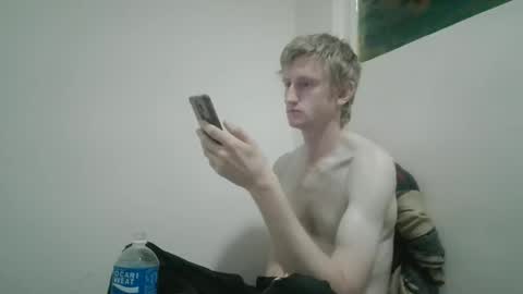Snapshot of tcute0 chatting on 22, 4, 2026 tcute0 online show from 22, 4, 2026