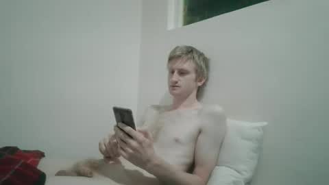 Snapshot of tcute0 chatting on 26, 4, 2026 tcute0 online show from 26, 4, 2026