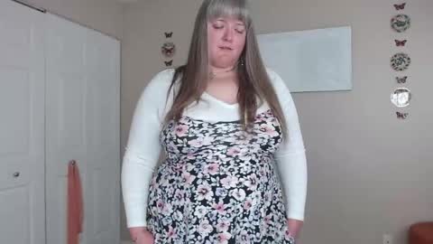 teases online show from 10, 4, 2026