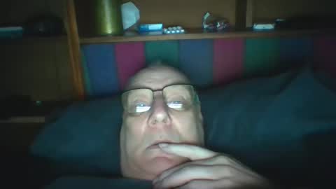 Snapshot of tebb61 chatting on 18, 5, 2026 Mark online show from 18, 5, 2026