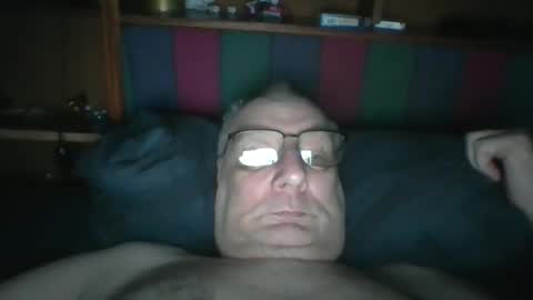 Snapshot of tebb61 chatting on 27, 5, 2026 Mark online show from 27, 5, 2026