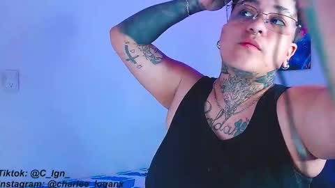 Charlee He online show from 18, 1, 2025