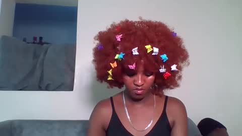 Snapshot of tee_kaicy chatting on 20, 10, 2025 kaicy online show from 20, 10, 2025