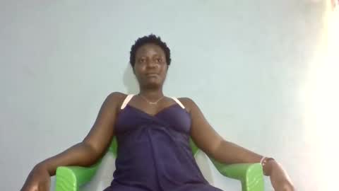 Snapshot of tee_kaicy chatting on 24, 11, 2025 kaicy online show from 24, 11, 2025