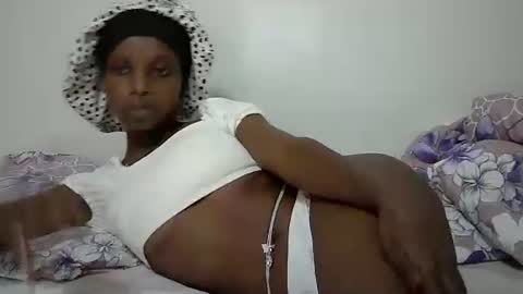 Snapshot of tee_maya chatting on 19, 5, 2026 Baby maya online show from 19, 5, 2026