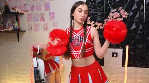 Snapshot of teeaapsex chatting on 19, 4, 2026 Alice and Cassie online show from 19, 4, 2026