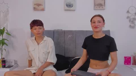 Estefani online show from 22, 12, 2025