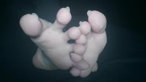 Viv West online show from 7, 12, 2024