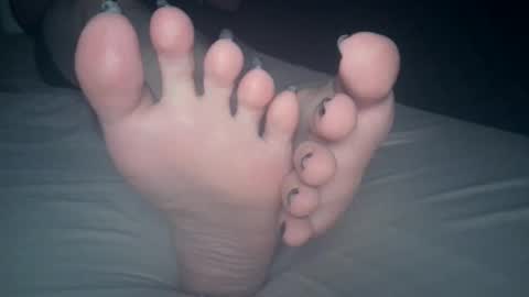 Viv West online show from 17, 12, 2025