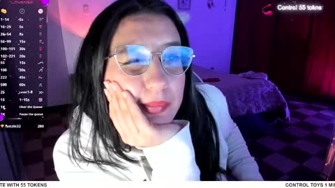 Snapshot of tellme_maddie chatting on 27, 5, 2026 Maddie online show from 27, 5, 2026