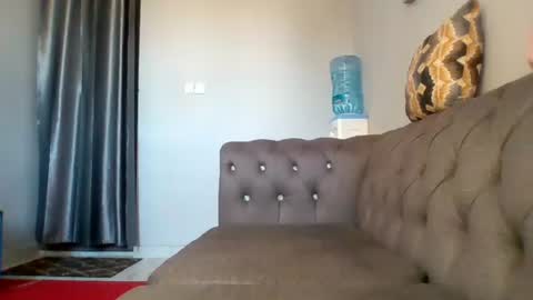 Snapshot of temptiebony69 chatting on 13, 10, 2025 temptiebony69 online show from 13, 10, 2025