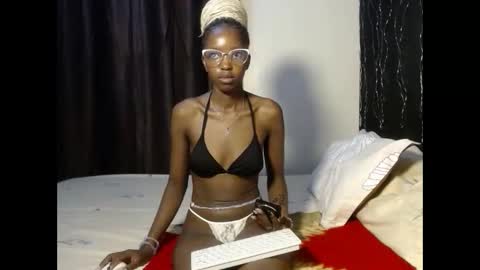 Snapshot of tempting_vibe chatting on 3, 11, 2025 tempting_vibe online show from 3, 11, 2025