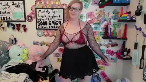 Pixie and Tentacle Overlord online show from 22, 6, 2026