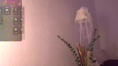 Snapshot of tender_babyy chatting on 1, 11, 2025 Sexy girl Li online show from 1, 11, 2025