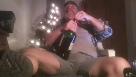 Snapshot of tennredneck chatting on 30, 12, 2024 Tennredneck online show from 30, 12, 2024