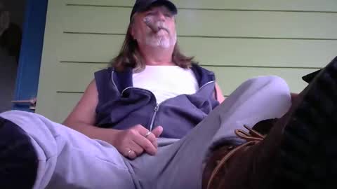 Snapshot of tennredneck chatting on 26, 10, 2025 Tennredneck online show from 26, 10, 2025