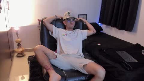 Snapshot of teomodel1 chatting on 6, 1, 2026 teomodel1 online show from 6, 1, 2026