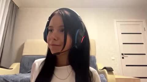 Demi online show from 5, 11, 2025