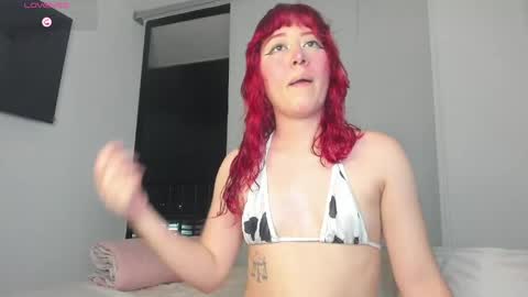 Snapshot of tessa_evanss chatting on 25, 4, 2026 Tessa online show from 25, 4, 2026