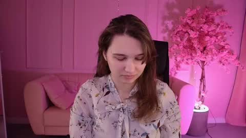 Snapshot of tessamill chatting on 21, 4, 2026 Tessa online show from 21, 4, 2026