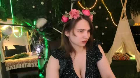 Snapshot of tessamill chatting on 12, 5, 2026 Tessa online show from 12, 5, 2026