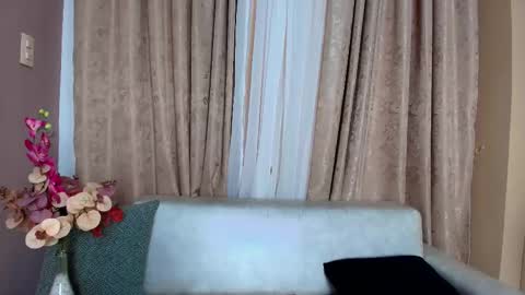 Tessamonroee online show from 2, 2, 2026