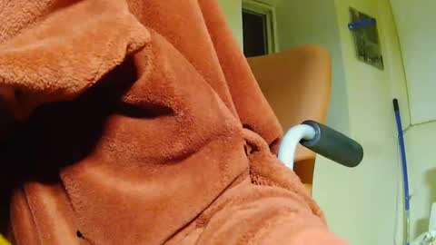 Snapshot of tetuo2 chatting on 8, 3, 2025 tetuo2 online show from 8, 3, 2025