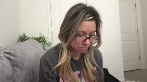 Daphne Summers online show from 11, 11, 2025