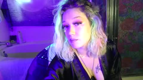 TEXASGIRLLLL online show from 26, 5, 2026