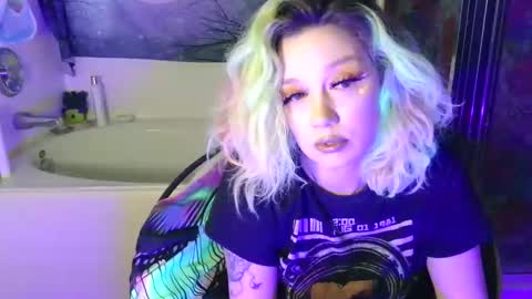 TEXASGIRLLLL online show from 27, 5, 2026