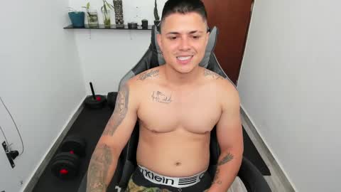 Teylor Fel online show from 20, 2, 2025