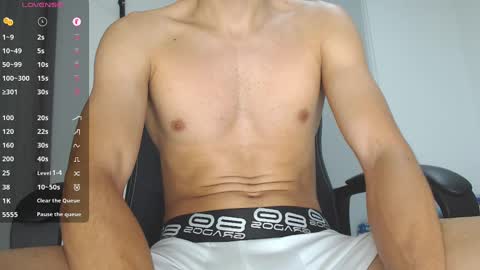 Snapshot of th_russ chatting on 24, 12, 2024 INSTAGRAM Th1rss online show from 24, 12, 2024