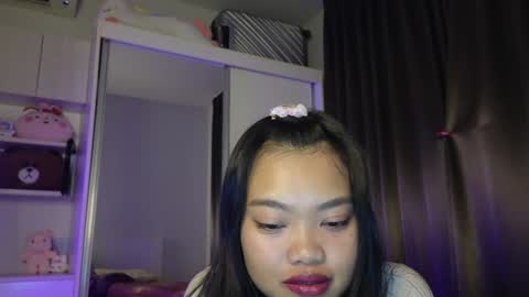 Snapshot of thailand4you chatting on 8, 1, 2025 AbbieThai online show from 8, 1, 2025