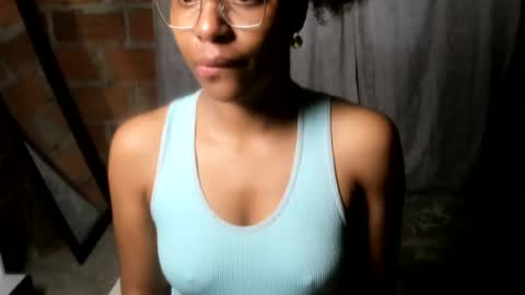 Snapshot of thaimy_ chatting on 8, 7, 2026 thaimy_ online show from 8, 7, 2026