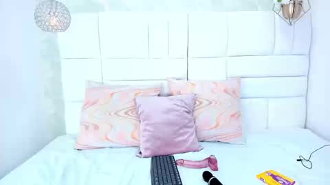 Thalia Nichols online show from 13, 3, 2026