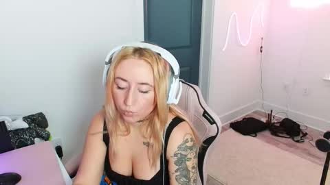 Snapshot of thaliacollinsss chatting on 13, 2, 2026 thaliacollinsss online show from 13, 2, 2026