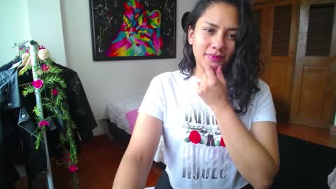    online show from 19, 12, 2024