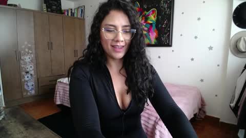    online show from 6, 4, 2026