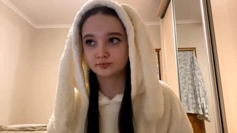 Snapshot of thaliakuchem chatting on 9, 2, 2026 Yumi online show from 9, 2, 2026