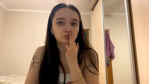 Snapshot of thaliakuchem chatting on 23, 2, 2026 Yumi online show from 23, 2, 2026